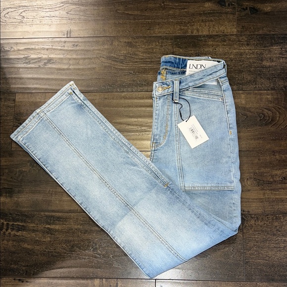 LNDN Denim - NWT LNDN Landon Denim Sunday Pant Cut-Out Waist Slit Leg Jeans - Medium Wash